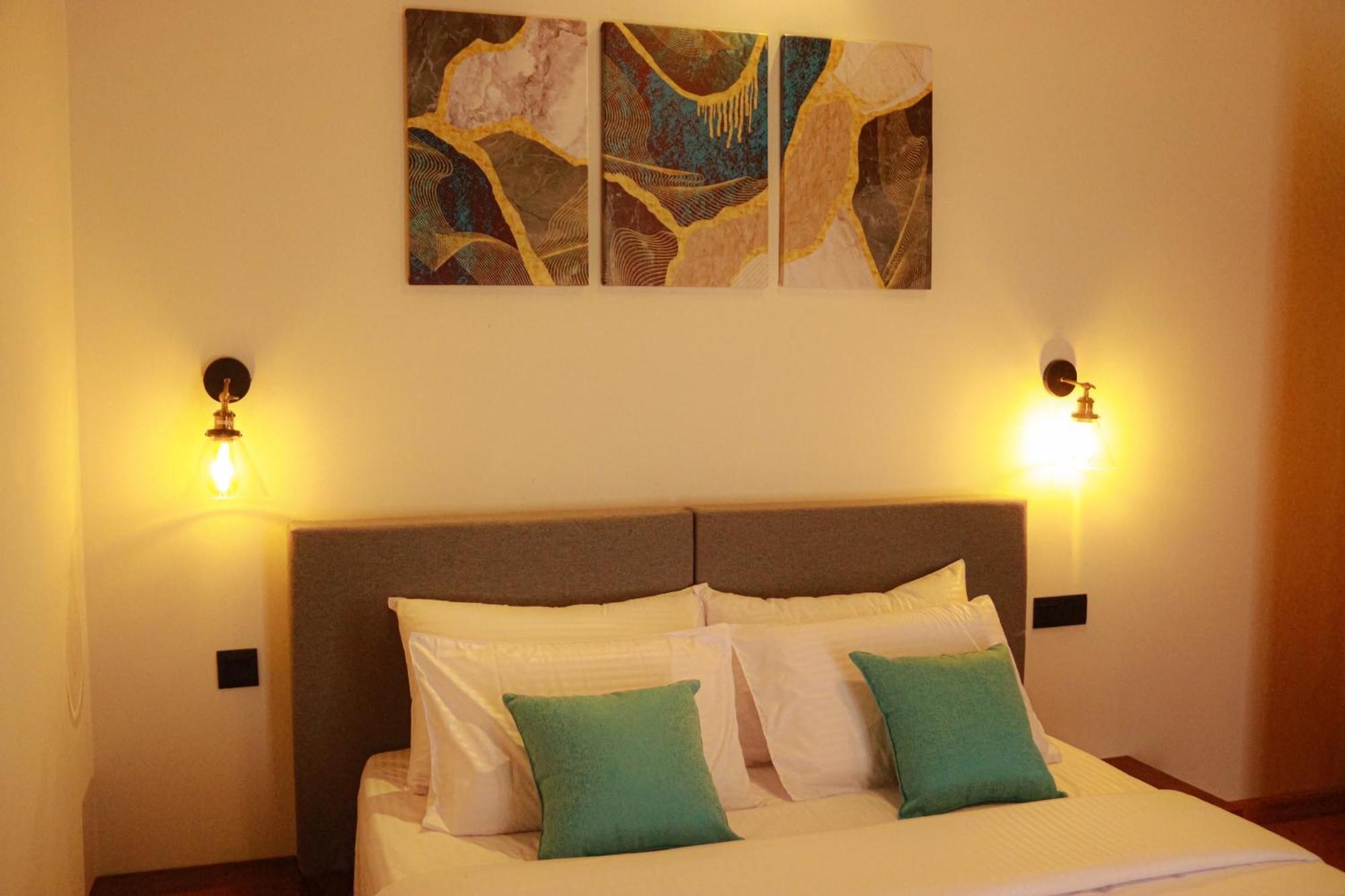 Moana La Vie - Polhena Hotel Matara Exterior photo